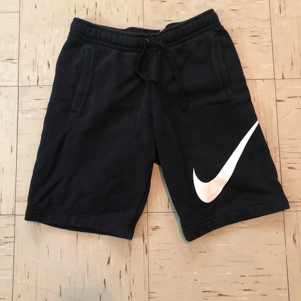 Nike Shorts sz Small